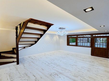Vira Yapı'dan 2 Katlı Çift Cephe Özel Daire !