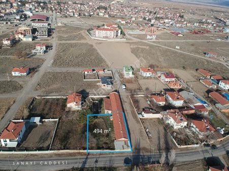İlbey // Şuhut Merkez Sanayi Caddesinde 494 M² Köşe Arsa