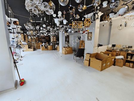 Gazi Mah'de Okul Caddesinde 280m2 İki Katlı Kiralık Dükkan