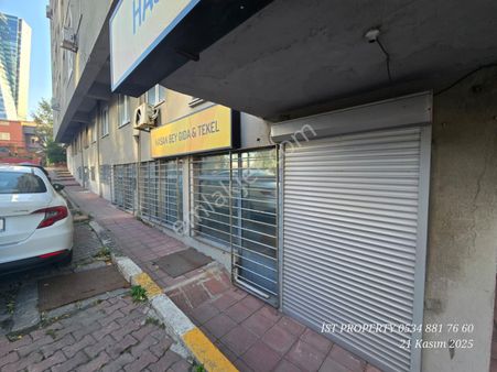 Şişli,mecidiyeköy,otoparklı,güvenlikli Sitede,satılık 65m2dükkan