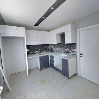 Ayanoğlu Mahallesinde 2.katta Asansörlü 2+1 90m² Sıfır Fırsat