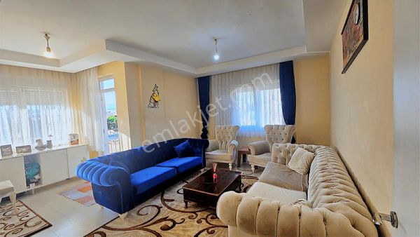 Hüsnükarakaş Mahallesinde 3.katta Asansörlü 5+1 180m² Dublexs