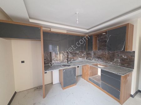 Fevzi Çakmakta Sıfır 2+1 Çatılı 2. Kat Güney Batı Cephe