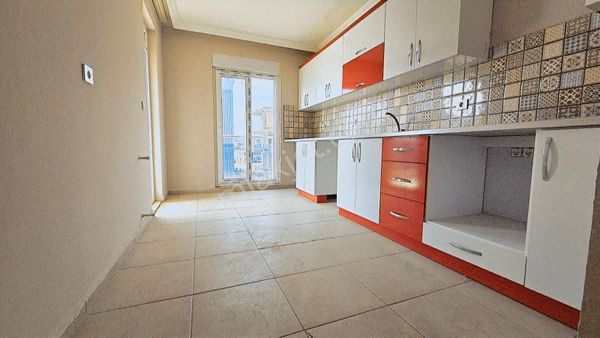 Şelale Mahallesinde 2.katta 2+1 100m² Ebeveyn Banyolu Fırsat Dai