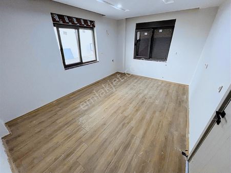 Ayanoğlu'da Ayrı Mutfaklı Geniş 1+1 Daire