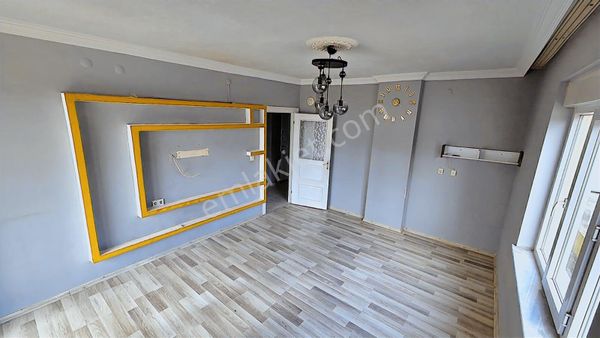 Aktoprak Mahallesinde 1.katta Asansörlü 2+1 90m² Fırsat