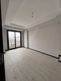 Lüx İşçilikli Oturuma Hazır Çook Geniş 3+1 Daire