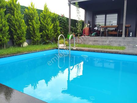 Çatalca,kabakça'da Emsalsiz Özel Yapım Havuzlu Müstakil Yazlık