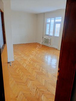 Binkonutlar Mah İstanbul Yolu Üzeri 2+1 Satılık Ara Kat Daire