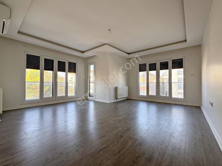 Bahçelinizamda, Yeni Bina, Kap.otoparklı 3+1 120m2 Lüx Boş Daire