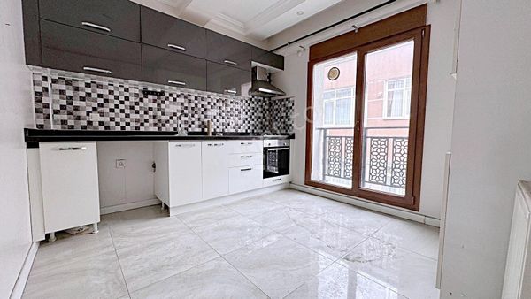 Atlas'tan Bahçelinizamda Kap.otoparklı 5 Yıllık Bina 4+2 Dublex