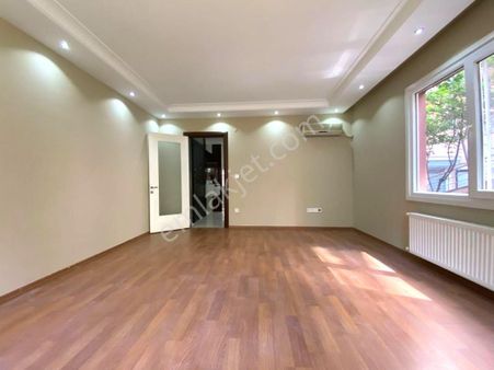 Bahçelievler Beyazkonaklar Sitesinde 3+1 120 M2 Düz Giriş