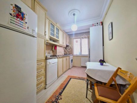 Bahçelievler Siyavuşpaşa 16 Yıllık 2+1 89m2 Satılık Boş Daire