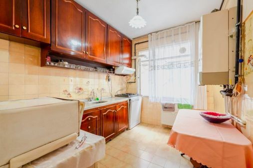 Bahçelievler Yayla Çamlık Caddesi Civarı Satılık 2+1 Satıl Daire