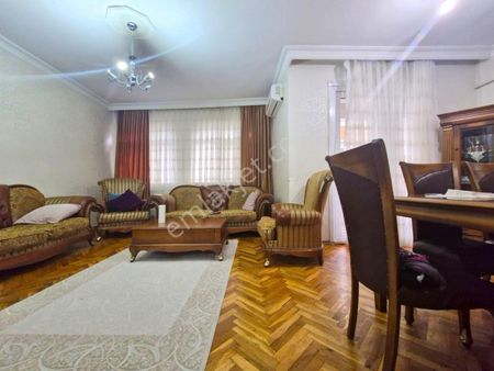 Bahçelievler Yayla Gelincik Sokak 125m2 3.kat 3+1 Satılık Daire