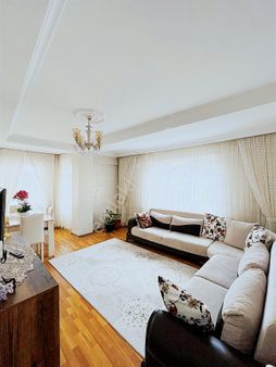 Atla'tan Kocasinanda 235m2 4+2 Satılık Geniş Fırsat Dublex Daire