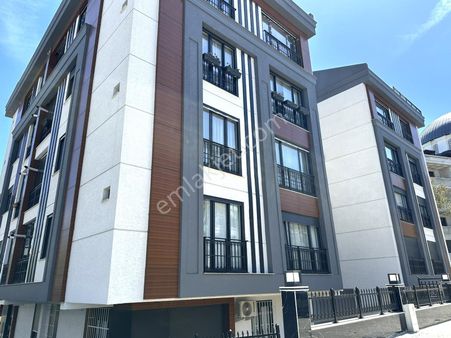 Bahçelinizamda Sıfır Bina 5+2 225m2 Yük.tavanlı Ön Cephe Dublex