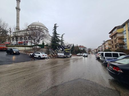 Sanatoryum Cd . Paraleli Park Manzaralı Arakat 2-balkonlu 3+1