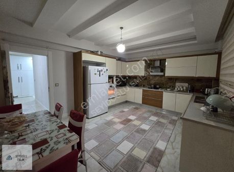 Araştırma Yanı Satılık 4+1