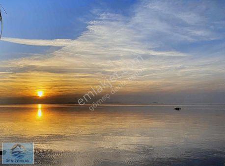 Denize Sıfır 5+1 Site İçinde Müstakil Villa