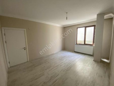 Gölevi'nde 3+1 Denize 100 Metre Mesafede Avantajlı Kiralık