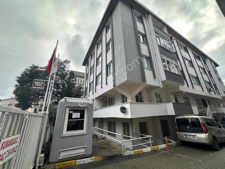 Can Emlaktan Site İçi Güvenlikli Otoparklı...