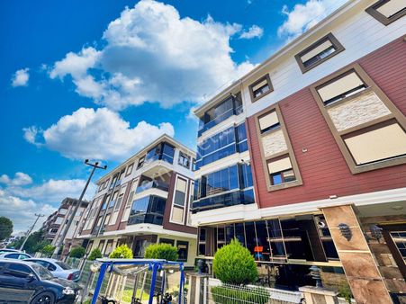 🟣🟣aktif'ten Akçay'da Huzur Ve Lüks Bir Arada: Ön Cephe Full Eşyalı Ayrı Mutfaklı Arakat 3+1 Daire