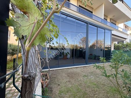 Qzen' Den Altıntepe'de Bağımsz Giriş Ve Bahçeli 220 M2 4+1 Villa