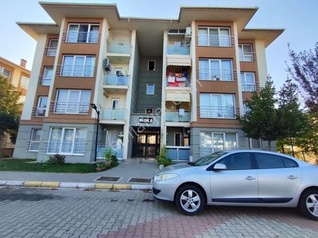 Remax Palas Başiskele Paşadağ Yakamoz Evleri İçi Yapılı 2+1