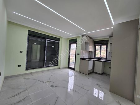 Şehir Hastanesine Yakın 2+1 Sıfır İskanlı Ara Kat Daire