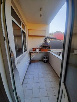 Ataşehir Mustafa Kemalde Cadde Üzeri İçi Sıfırlanmış Kiralık 2+1