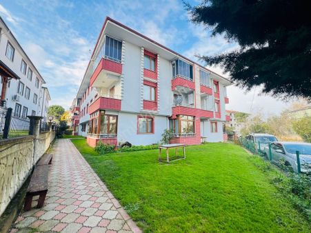 Merkezi Konumda, Mutfak Ayrı 2+1 Daire İçin Arayınız.