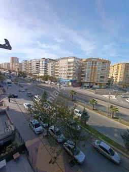 Uygun Emlak'tan İpek Yolda 4. Kat 4 Oda İçi Full Bakımlı Satılık Daire