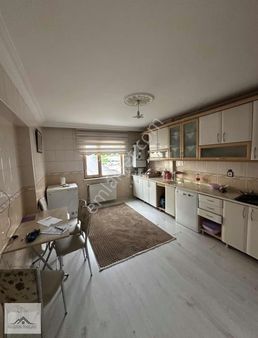 Aksan Emlak'tan Mehmet Akif Mah. 3+1 Cadde Üzeri Satılık Daire!