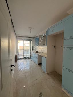 Saruhanlı Üç Heykel Yanında 2+1 Sıfır Kapalı Mutfak Daire