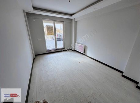Güzelyurt Mah.giriş Kat 145 M² 3+1 Kiralık Daire Taşınmaya Hazır