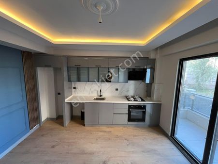 Akçay Köşemden Yerden Isıtmalı Yüksek Giriş 2+1 Satılık Daire