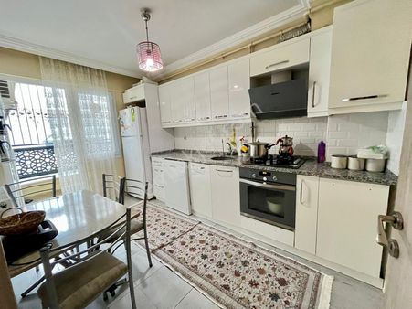 Atbiner Emlaktan Manisa Yunusemre Yeni Mahalle 2+1 90m2 7 Yıllık Full Kapalı Mutfaklı Daire