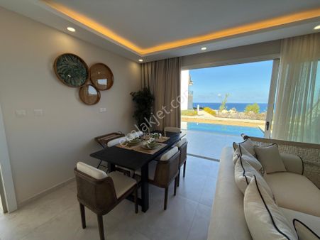 Girne Carrington Poseidon Projesinde Panoramik Deniz Manzaralı Denize 300mt 3+1 Full Eşyalı Lüx