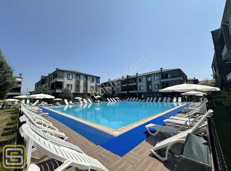 İki Havuzlu Lüks Sitede Ara Kat Mutfak Tamamen Ayrı 2+1 95 M2