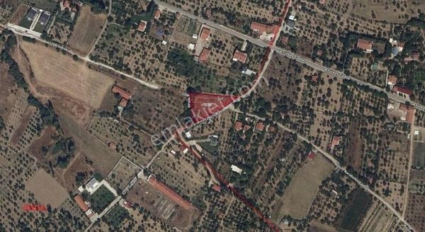 Afyon Erkmen'de Yola Sıfır Mükemmel Konumda Satılık Arazi !