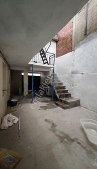 Kervan Yolu Dibinde Full Tadilatlı 2 Katlı Satılık Müstakil