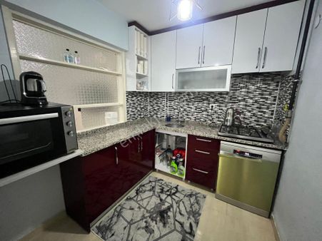 Eşref Dinçer Mahallesinde Kat Mülkiyetli 2+1 Kombili Daire