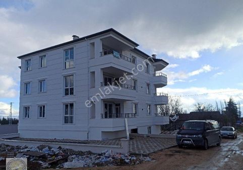 Yuvam Emlaktan Yunus Emre Mah Şehit Rüstem Doğan Sokakta Anahtar Teslim Satılık 2+1 110 M2 Daire