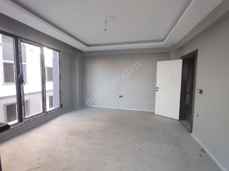 Edremit Kadıköy'de Site İçerisinde Satılık Ara Kat