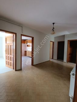 Balçova Eğitim'de Satılık Fırsat 3+1 Tek Tapu Çift Daire !