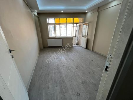 Türkiye Emlak Çınar Mah 2+1 3.kat 80m2 Daire Kod 2687