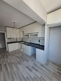 Aydın Söke Konak Mahallesi Sıdıka Okulu Karşısın Da Kiralık Daire