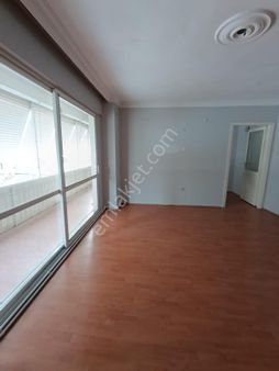 İstinye Ve F.altay Metro Yakını Doğalgazlı 3+1 Kiralık Daire!