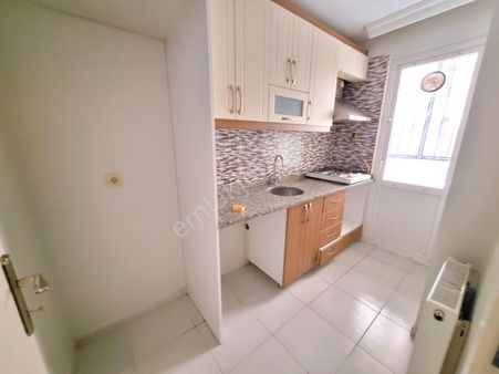 !!!kelepirr!!! Genç Binada - Ayrı Mutfaklı - Balkonlu Ve Altında Daire Bulunan 2+1